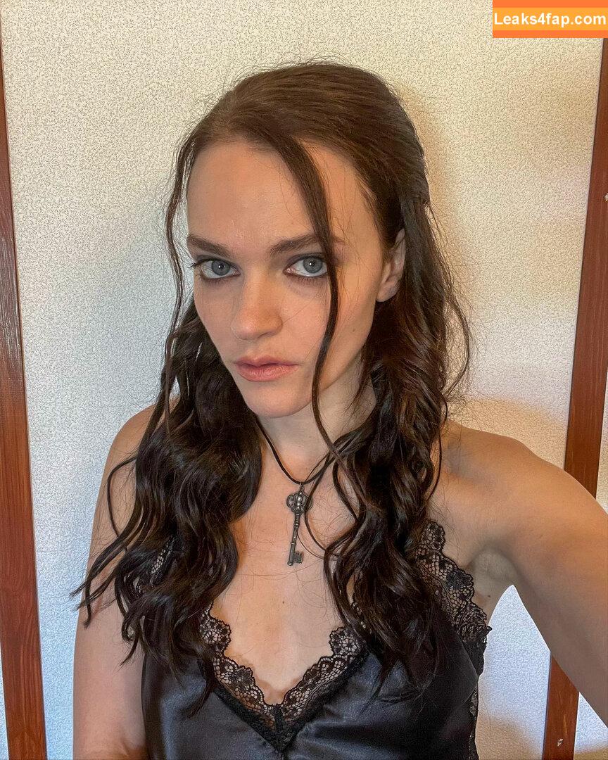 Madeline Brewer / madbrew leaked photo photo #0030