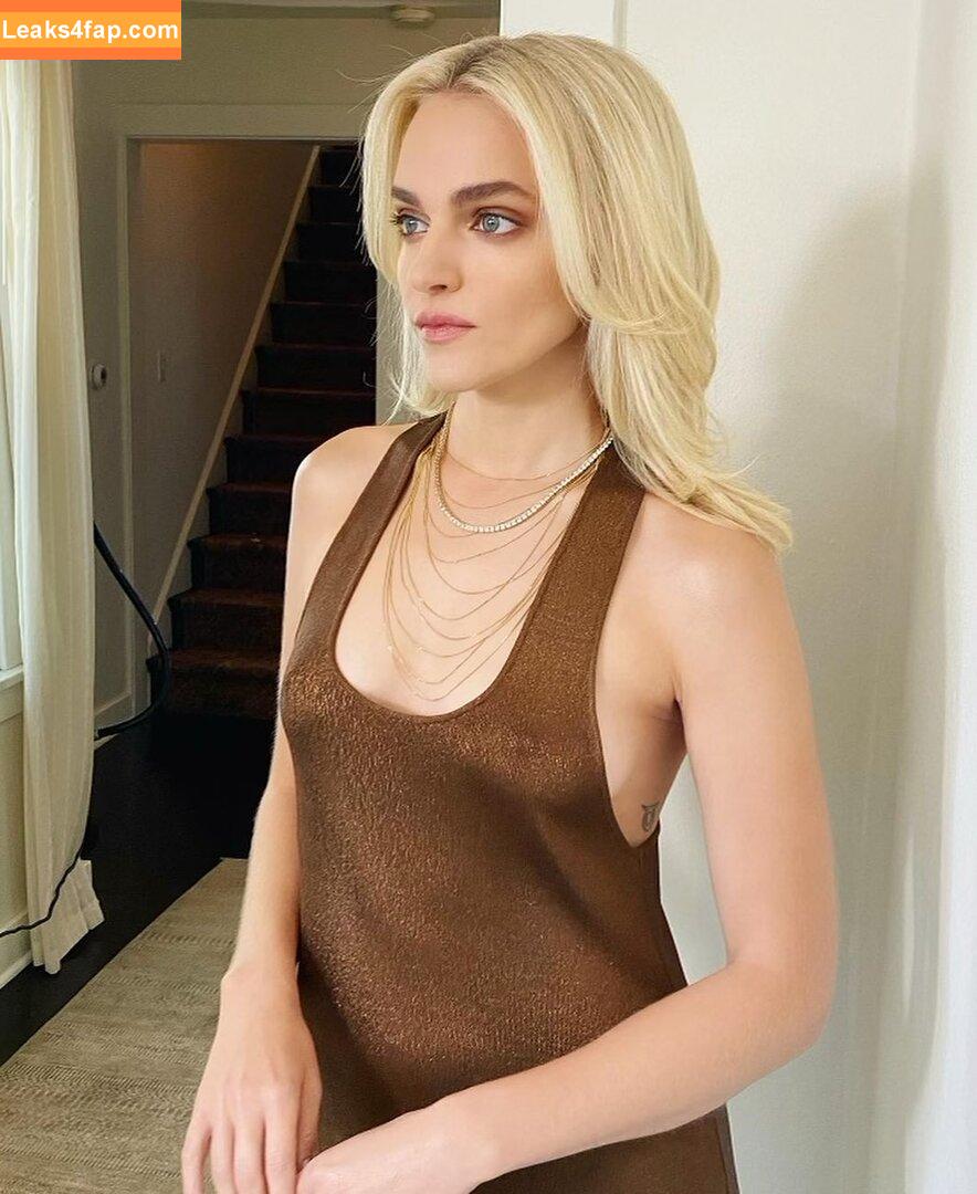 Madeline Brewer / madbrew слитое фото фото #0049