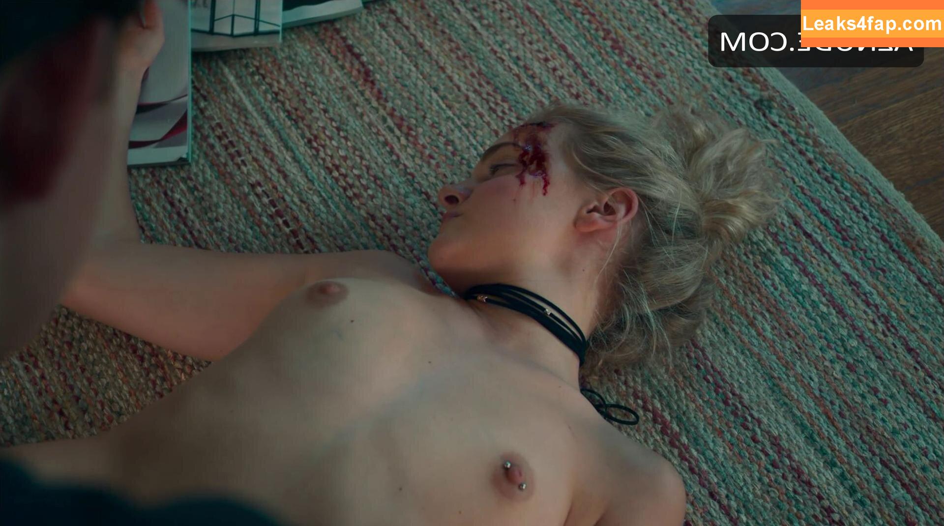 Madeline Brewer / madbrew / mrsblondebrewer leaked photo photo #0076
