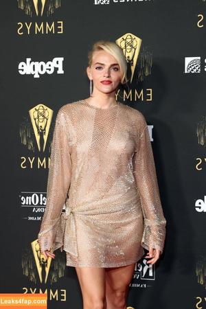 Madeline Brewer photo #0046