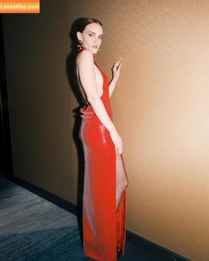 Madeline Brewer photo #0062