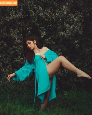 Madeline Jannethe photo #0007