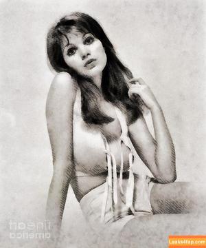 Madelinesmith photo #0010