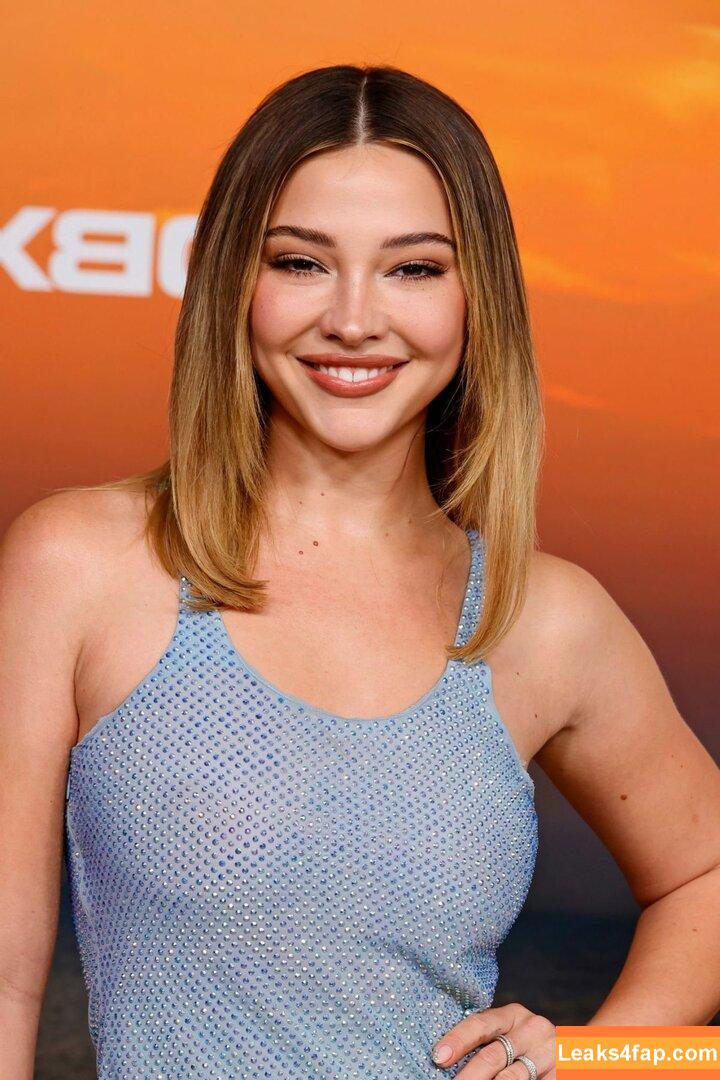 Madelyn Cline / madelyncline leaked photo photo #0073