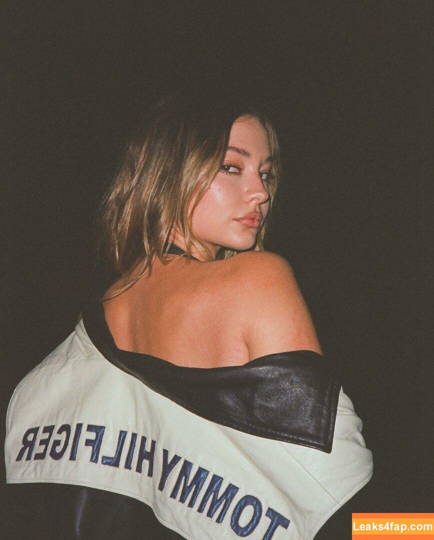 Madelyn Cline / madelyncline leaked photo photo #0161