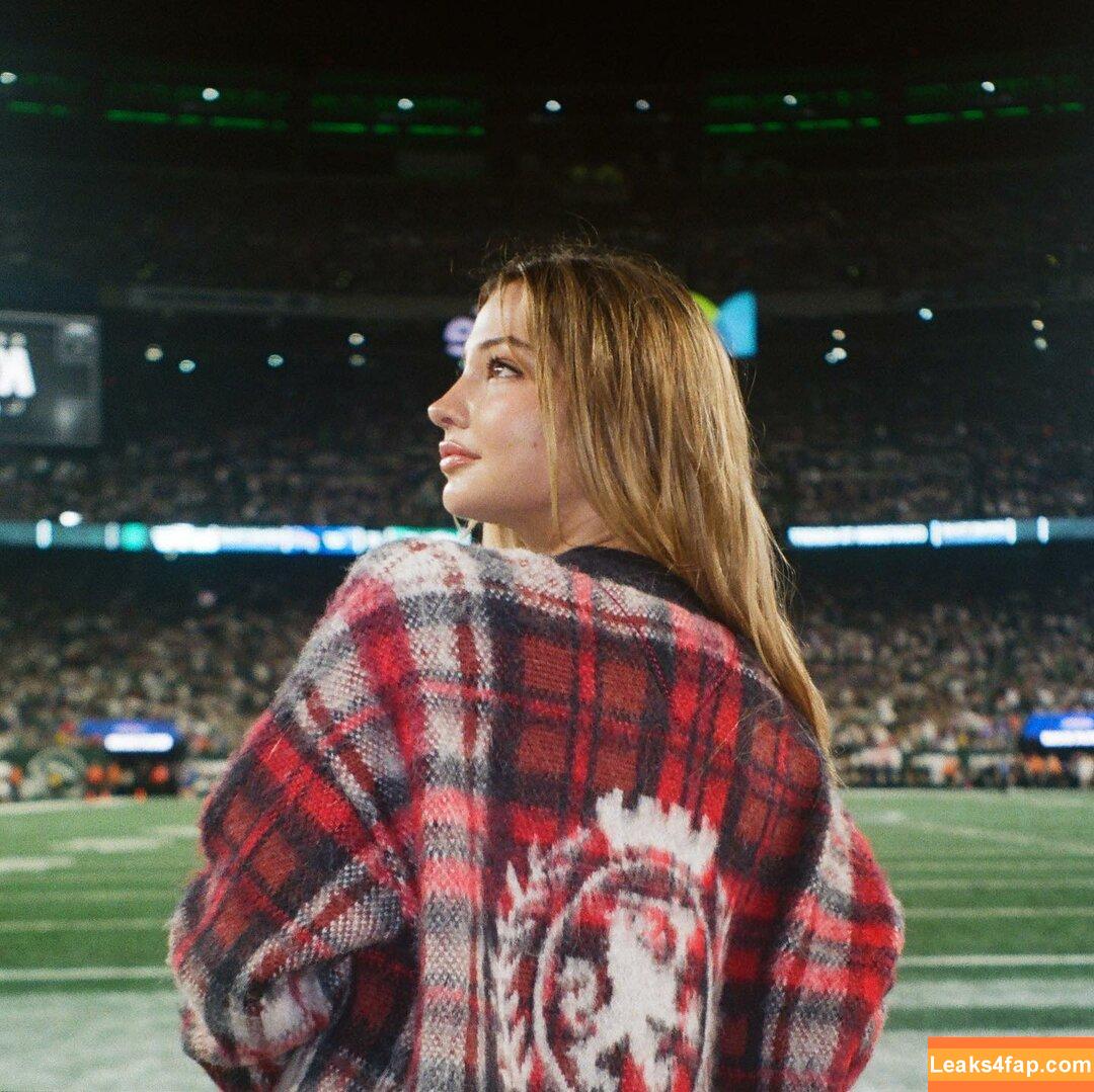 Madelyn Cline / madelyncline leaked photo photo #0240