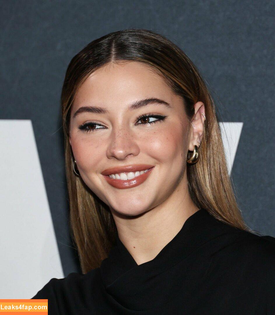 Madelyn Cline / madelyncline слитое фото фото #0256