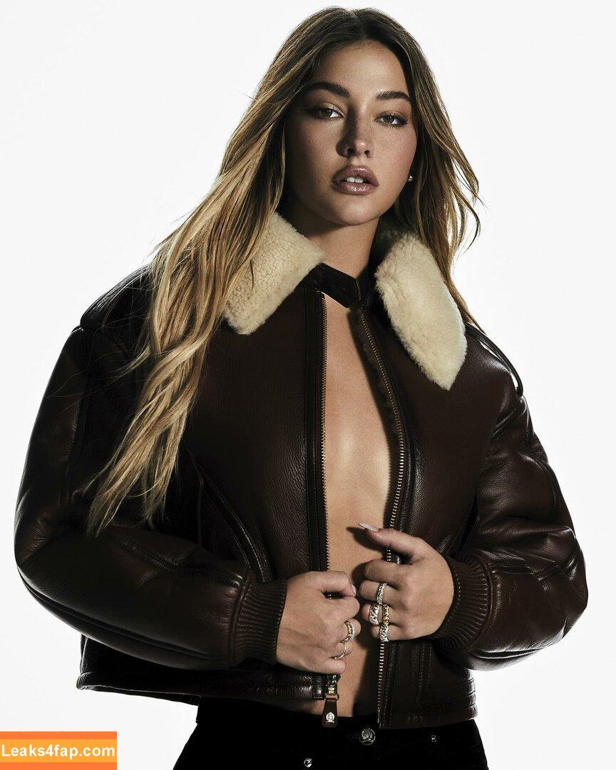 Madelyn Cline / madelyncline слитое фото фото #0299