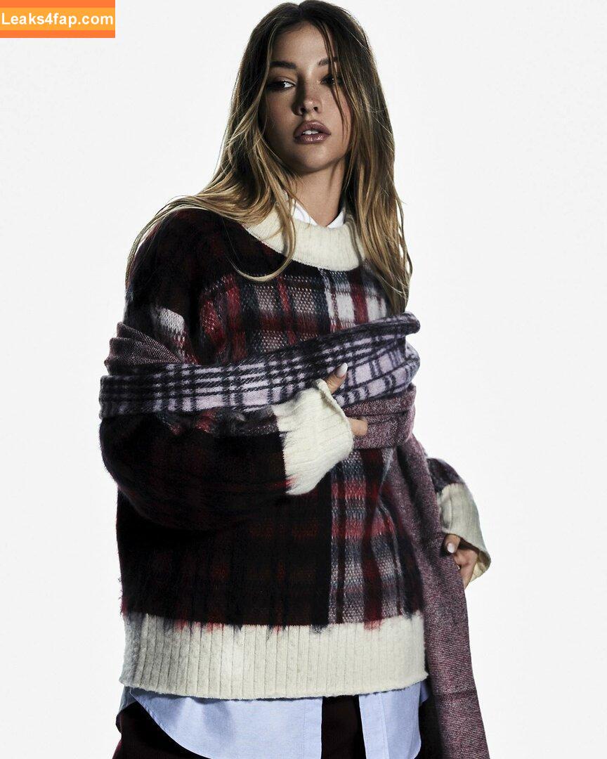 Madelyn Cline / madelyncline слитое фото фото #0303