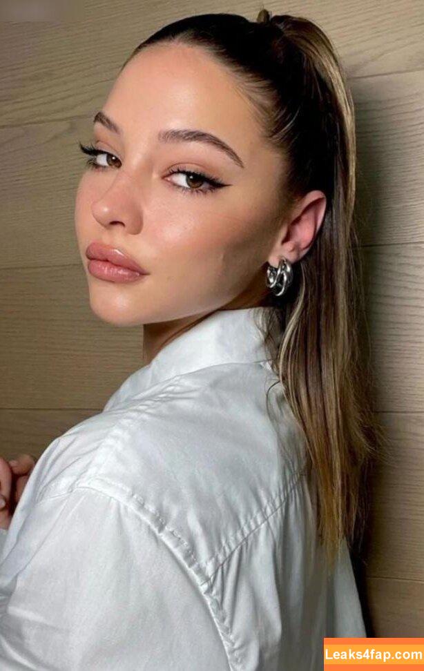 Madelyn Cline / madelyncline leaked photo photo #0382