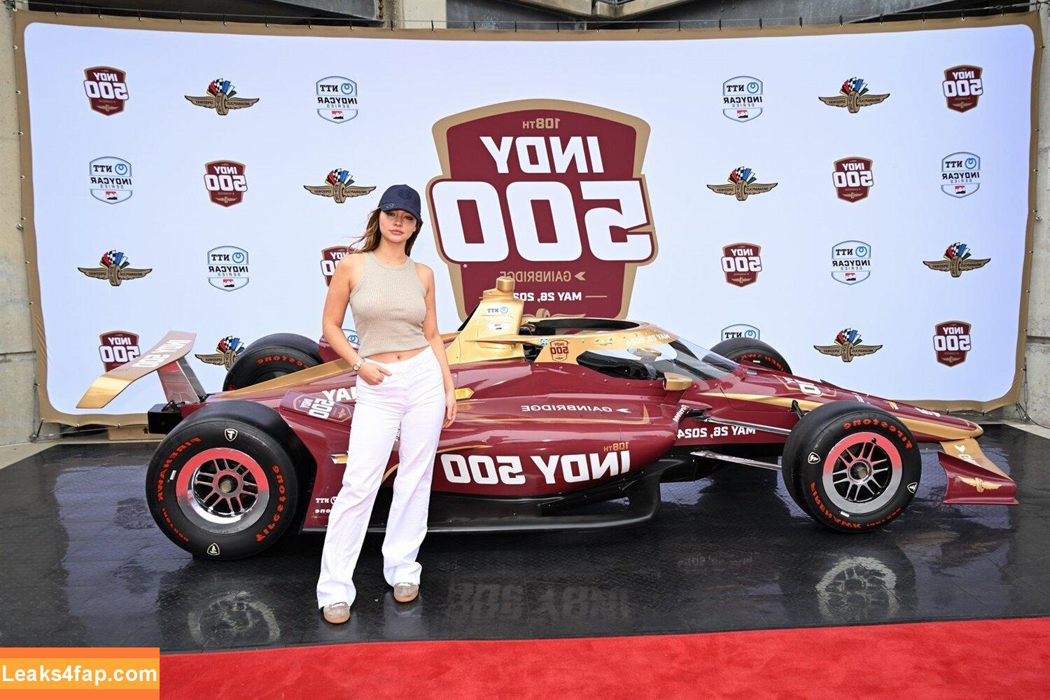 Madelyn Cline / madelyncline слитое фото фото #0438