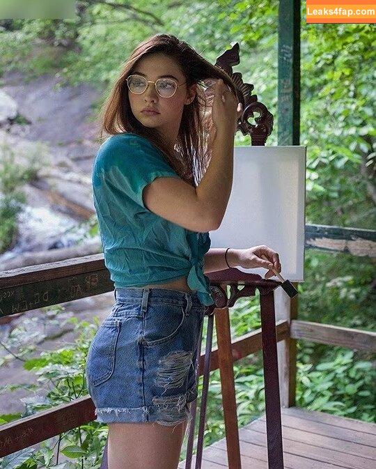 Madelyn Cline / madelyncline leaked photo photo #0552