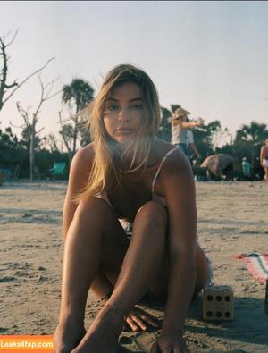 Madelyn Cline photo #0035