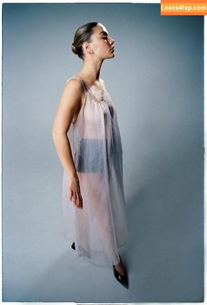 Madelyn Cline photo #0129