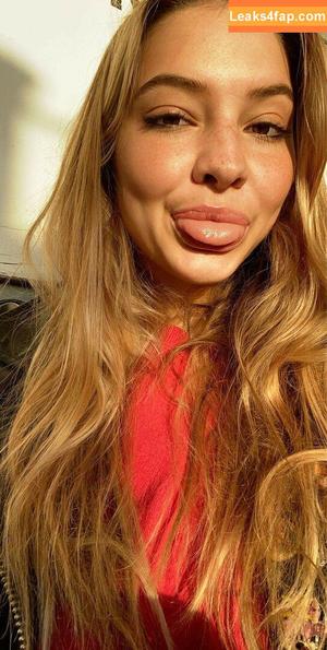 Madelyn Cline photo #0164