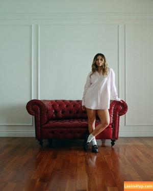 Madelyn Cline photo #0187