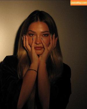 Madelyn Cline photo #0194