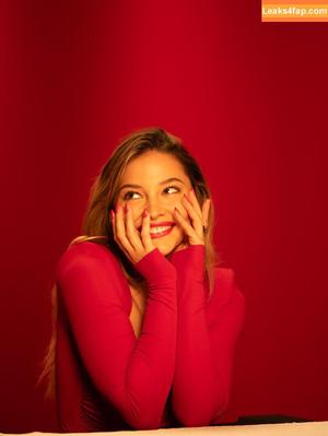 Madelyn Cline photo #0342