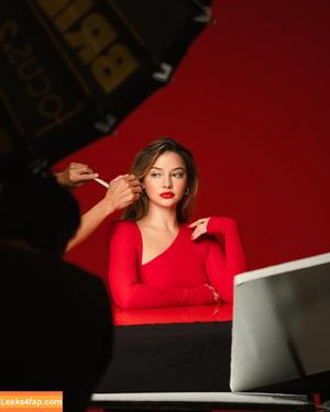 Madelyn Cline photo #0344