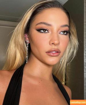 Madelyn Cline photo #0348