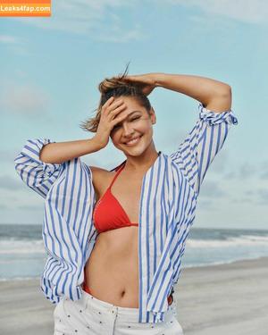 Madelyn Cline photo #0564
