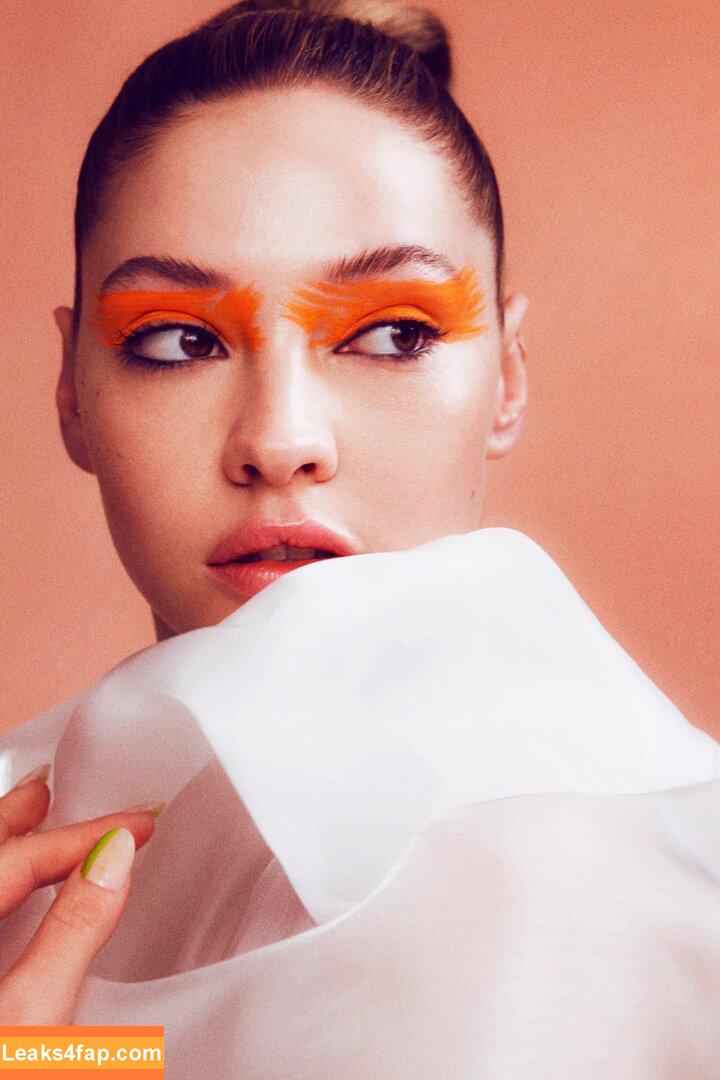 Madelyn Cline / madelyncline leaked photo photo #1012