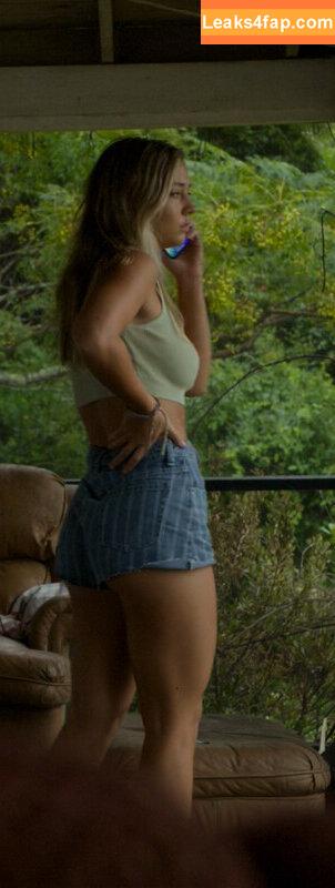 Madelyn Cline / https: / madelyncline leaked photo photo #1069