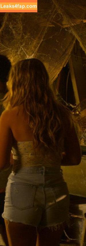 Madelyn Cline photo #1076