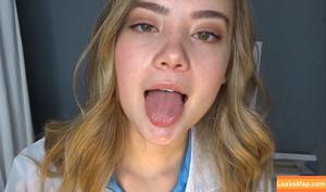 Madi ASMR photo #0014