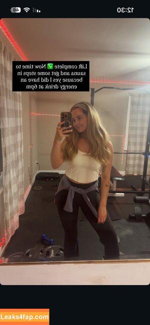 Madi ASMR photo #0038