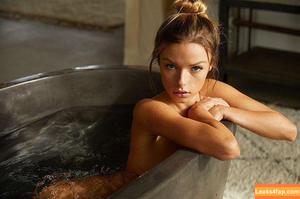 Madi Teeuws photo #0203