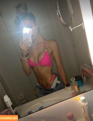 Madison Burns photo #0046