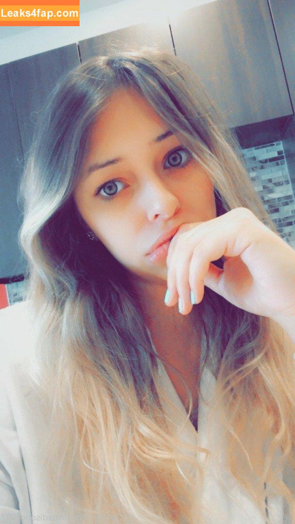 Madison Carter / MadisonCarter97 / madisonc1997 / madisonlcarter leaked photo photo #0129