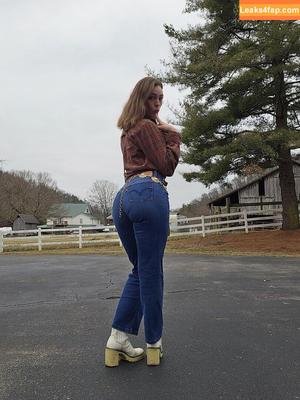 Madison Fry photo #0034