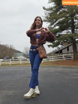 Madison Fry photo #0035