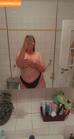 Madison Hobbs photo #0021