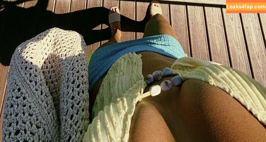 Madison Humphrey / humphrey_is_me / madison_humphrey / madisonhumphre leaked photo photo #0014