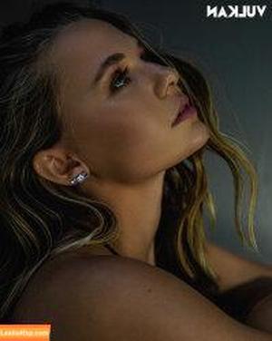 Madison Iseman photo #0019