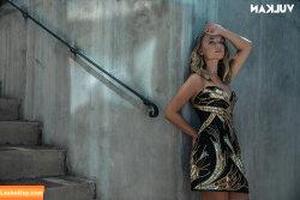 Madison Iseman photo #0029