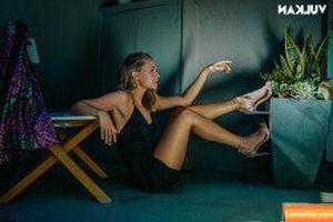 Madison Iseman photo #0042
