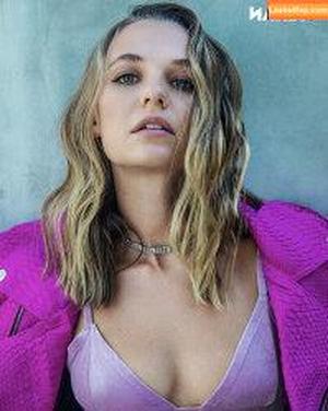 Madison Iseman photo #0043