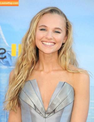 Madison Iseman фото #0262