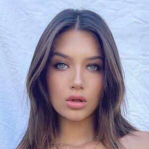 Madison Lewis photo #0007