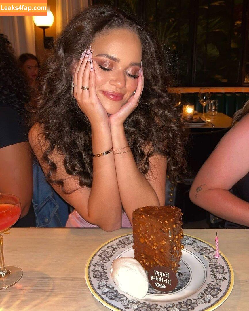 Madison Pettis / madisonpettis слитое фото фото #0860