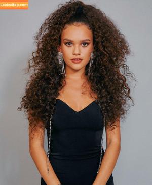 Madison Pettis photo #0033