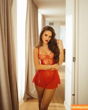 Madison Pettis photo #0052