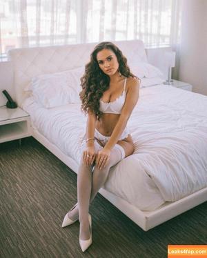 Madison Pettis photo #0144