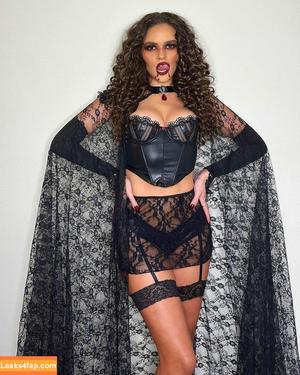 Madison Pettis photo #0254