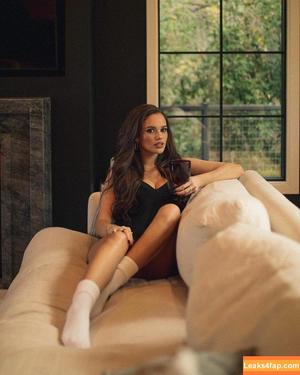 Madison Pettis photo #0281