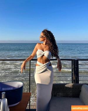 Madison Pettis photo #0409